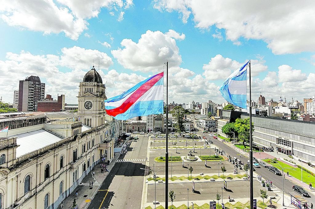 Porcentaje y suma fija: Gobierno confirmó aumento para docentes y estatales