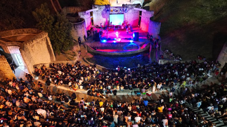 Multitudinario segundo encuentro de Música en el Anfiteatro