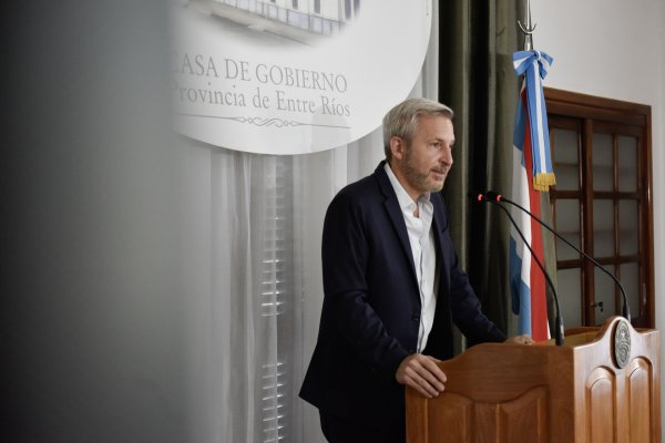 Frigerio convocó a los sindicatos para anunciar un aumento salarial