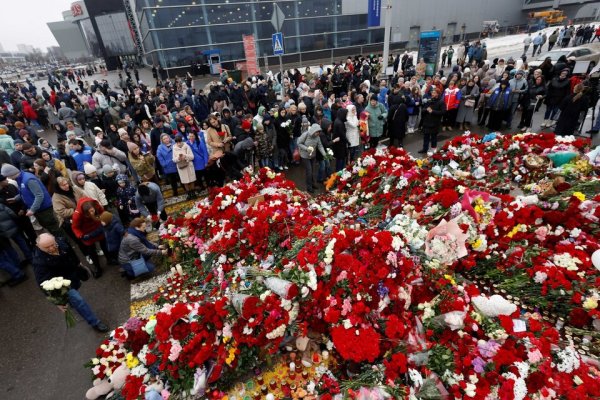 Rusia despide a las víctimas del atentado mientras avanza la investigación