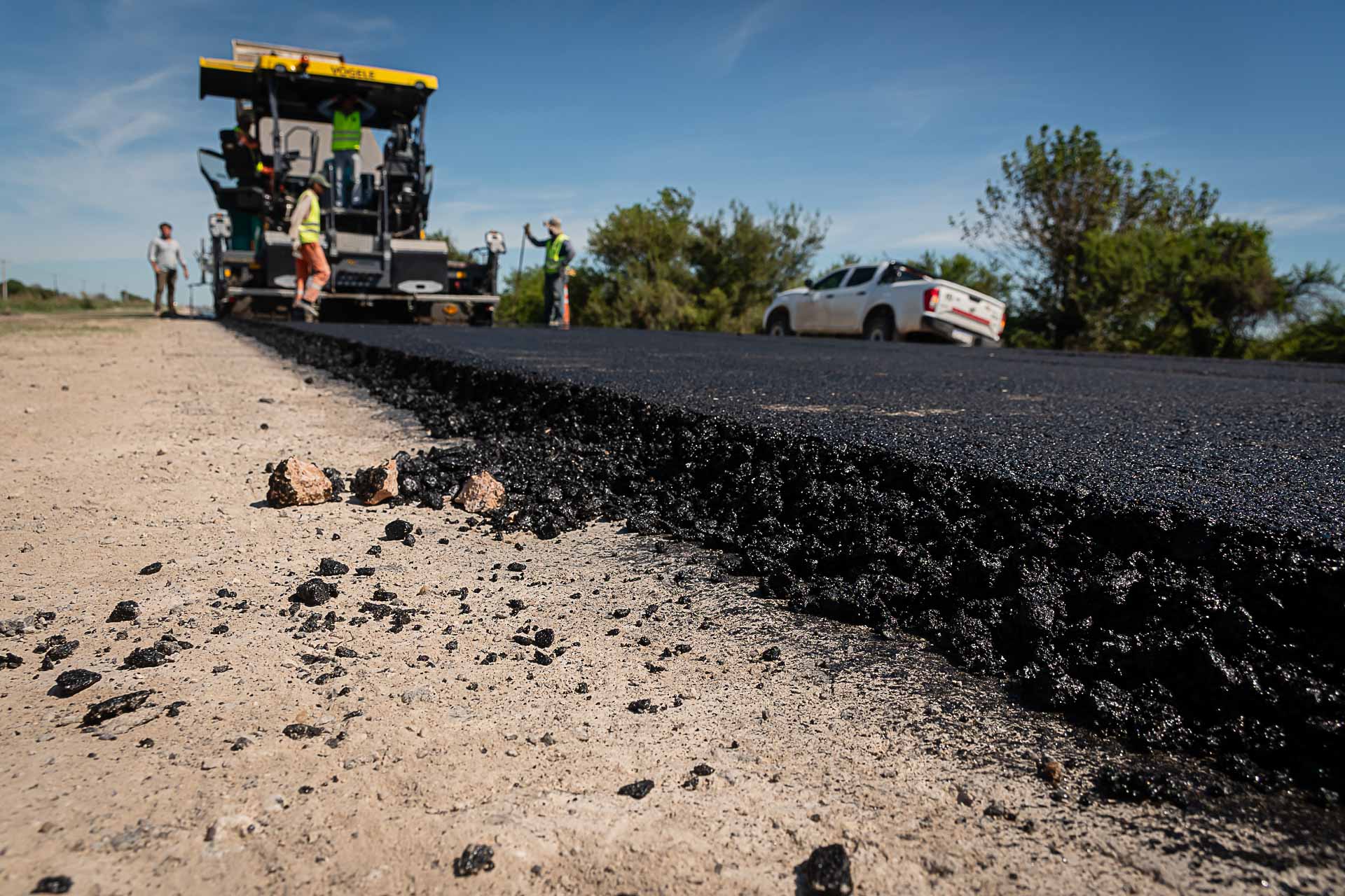 Continúan las tareas de repavimentación de la ruta provincial Nº10