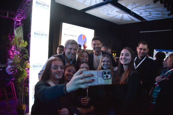 Frigerio visitó Campus Party, el evento tecnológico que reúne a 11.000 jóvenes en Entre Ríos